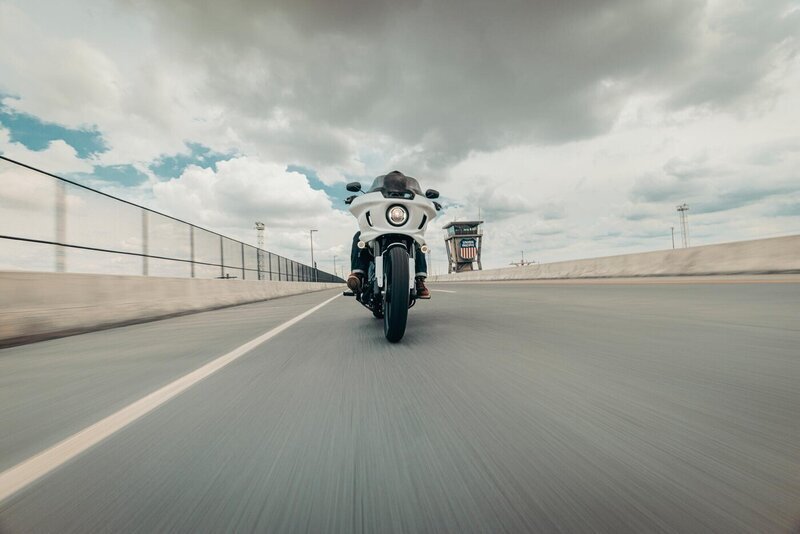 <b>26-fxlrst-riding-0103-ab.tif[8192_-1xoxarxbg(white)]</b>