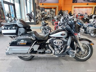 Harley-Davidson Touring FLHTC-U Ultra Classic Glide 2011