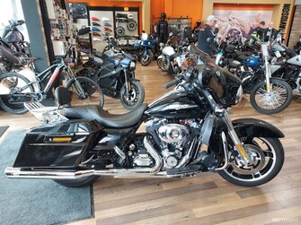 Harley-Davidson Touring FLHXI Street Glide 2011