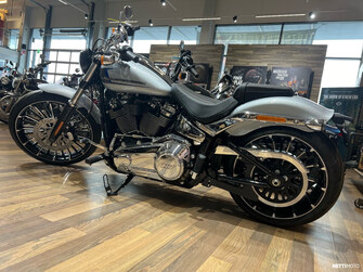 Harley-Davidson Softail Breakout 2024