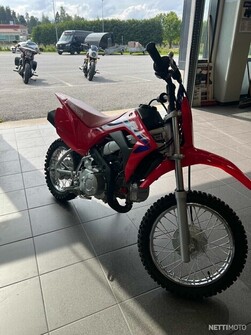 Honda CRF 110F 2024