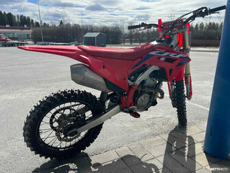 Honda CRF 250 R 2024
