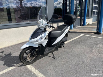 Suzuki UK110  2016
