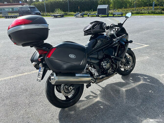 Suzuki GSX 1250 FA 2011