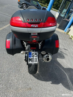Suzuki GSX 1250 FA 2011