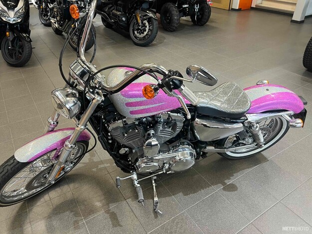 Harley-Davidson Sportster XL 1200 Seventy-Two 2013