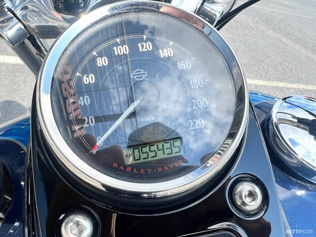 Harley-Davidson Dyna FXDWG Dyna Wide Glide 2012