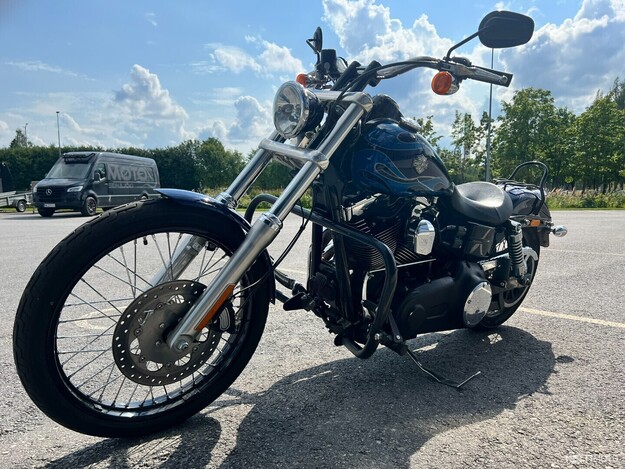 Harley-Davidson Dyna FXDWG Dyna Wide Glide 2012