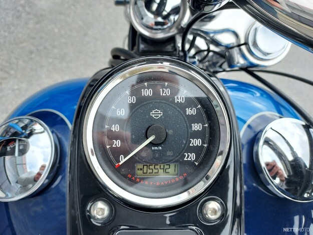 Harley-Davidson Dyna FXDWG Dyna Wide Glide 2012