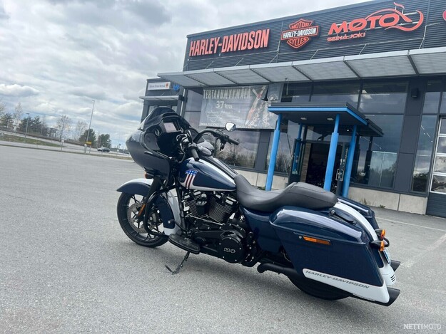 Harley-Davidson Touring  2021
