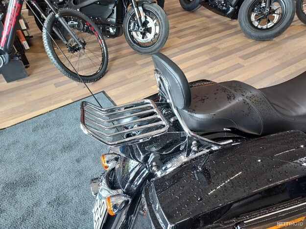 Harley-Davidson Touring FLHXI Street Glide 2011