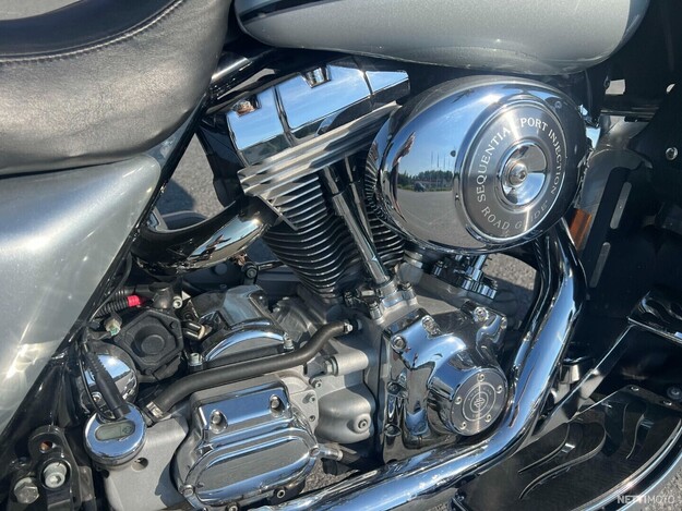 Harley-Davidson Touring FLTRI Road Glide 2006
