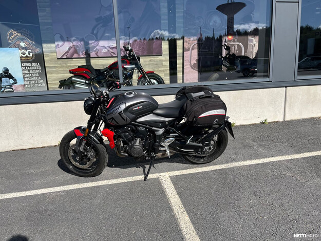 Triumph Trident  2023