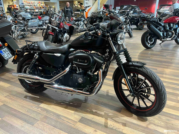 Harley-Davidson Sportster XL 883 N IRON 2011