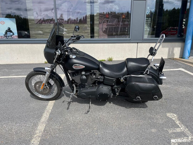 Harley-Davidson Dyna FXDBI Dyna Street Bob 2006