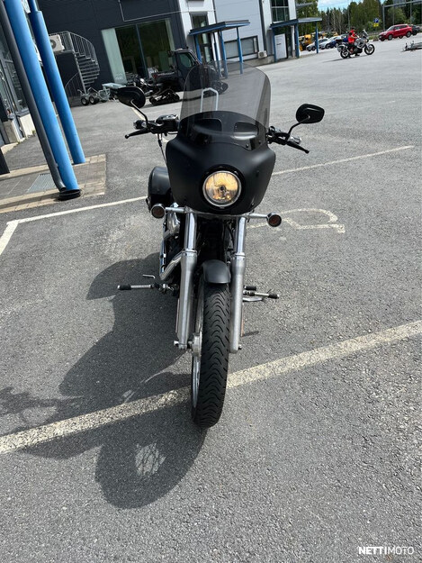 Harley-Davidson Dyna FXDBI Dyna Street Bob 2006