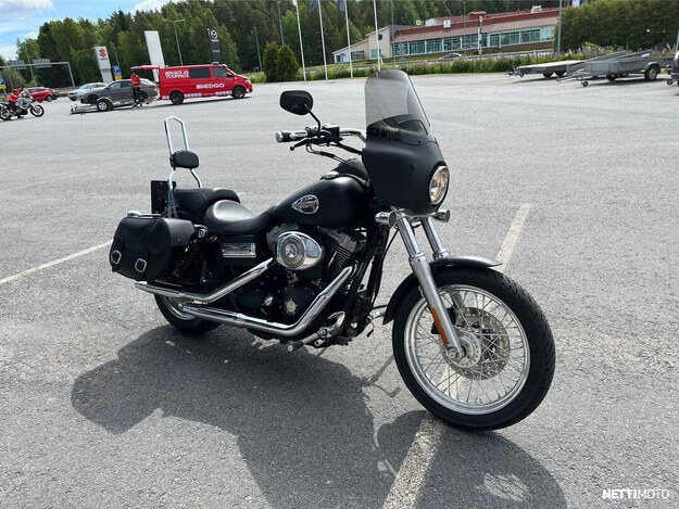 Harley-Davidson Dyna FXDBI Dyna Street Bob 2006