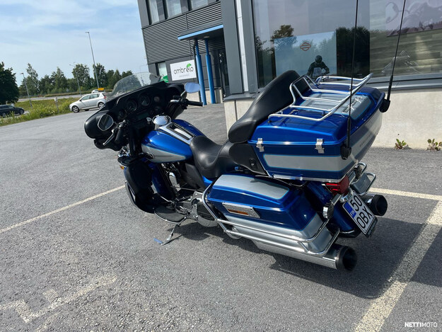 Harley-Davidson Touring FLHTC-U Ultra Classic Glide 2011