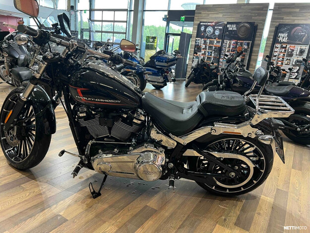 Harley-Davidson Softail Breakout 2023