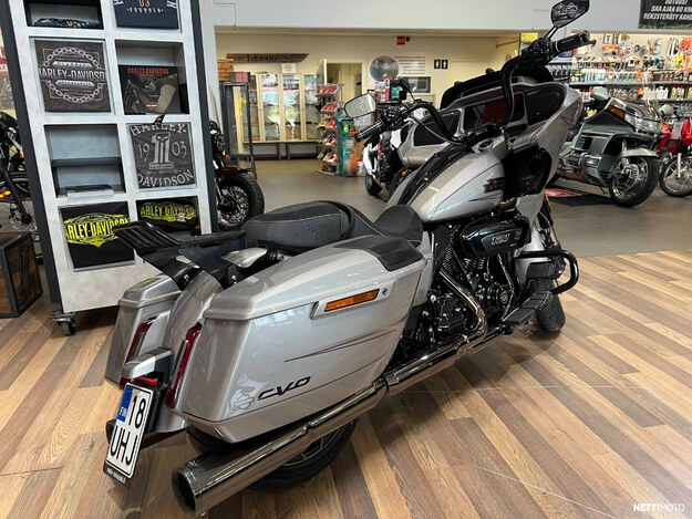Harley-Davidson CVO  2024