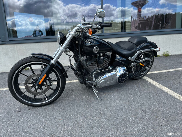 Harley-Davidson Softail Breakout 2014