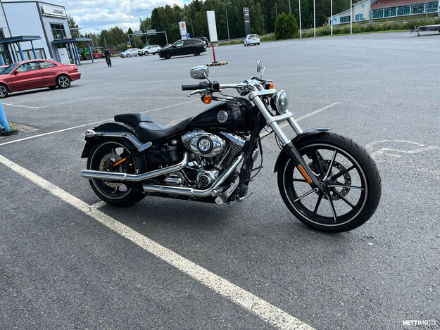 Harley-Davidson Softail Breakout 2014