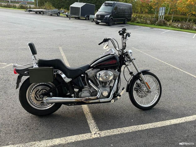 Harley-Davidson Softail FXST Softail Standard 2005