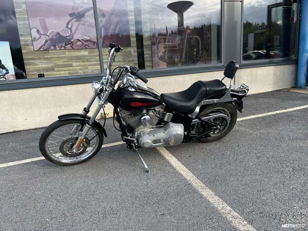 Harley-Davidson Softail FXST Softail Standard 2005