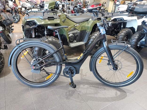 Serial 1 Rush/Cty - Step-Thru - M -koko - ajettu 1km